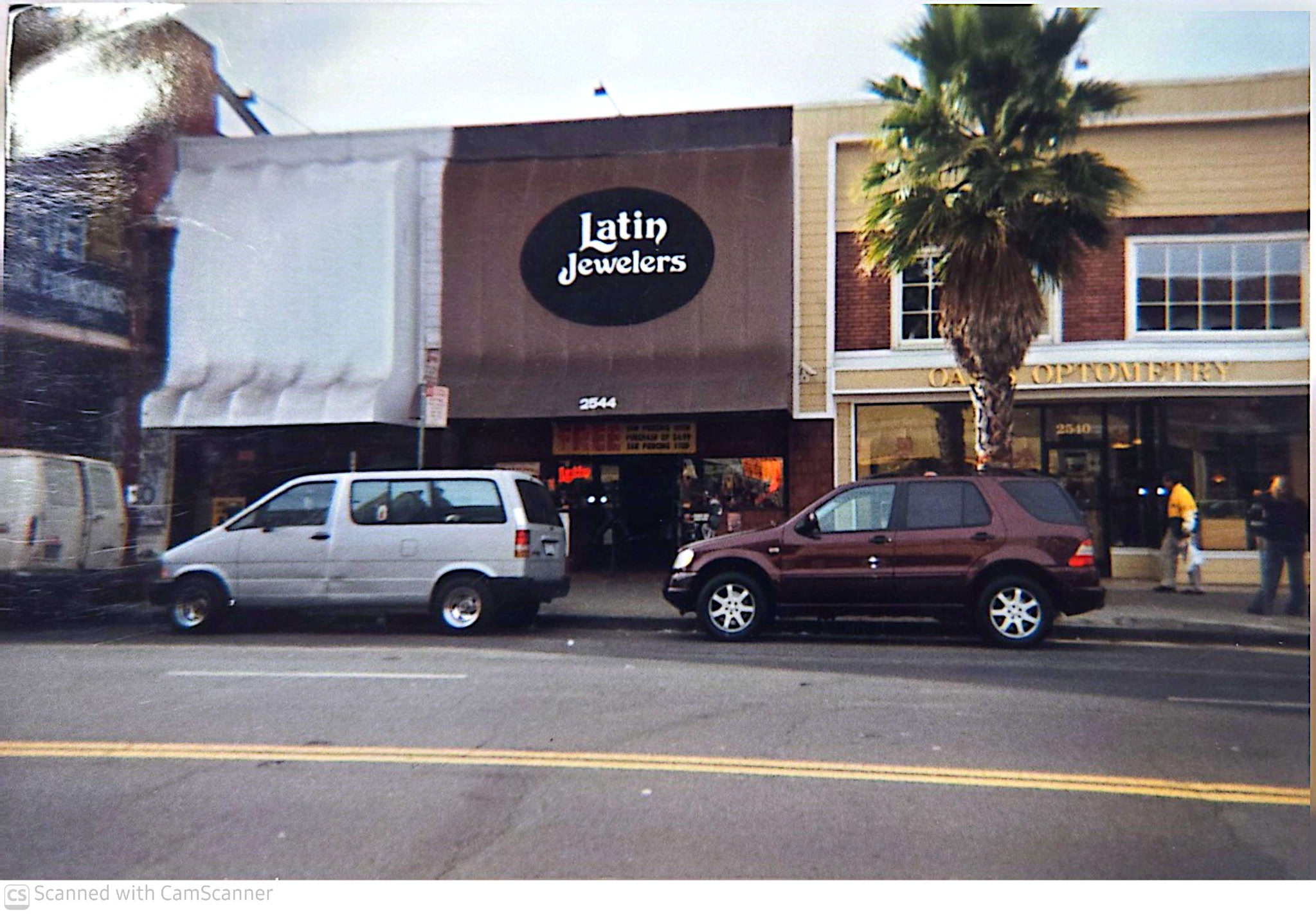 The Latin Jewelers storefront from outside